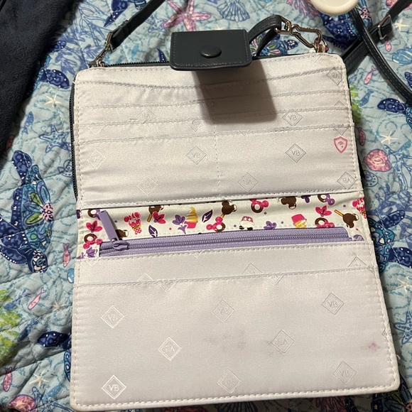 Disney Vera Bradley crossbody purse - Picture 3 of 5